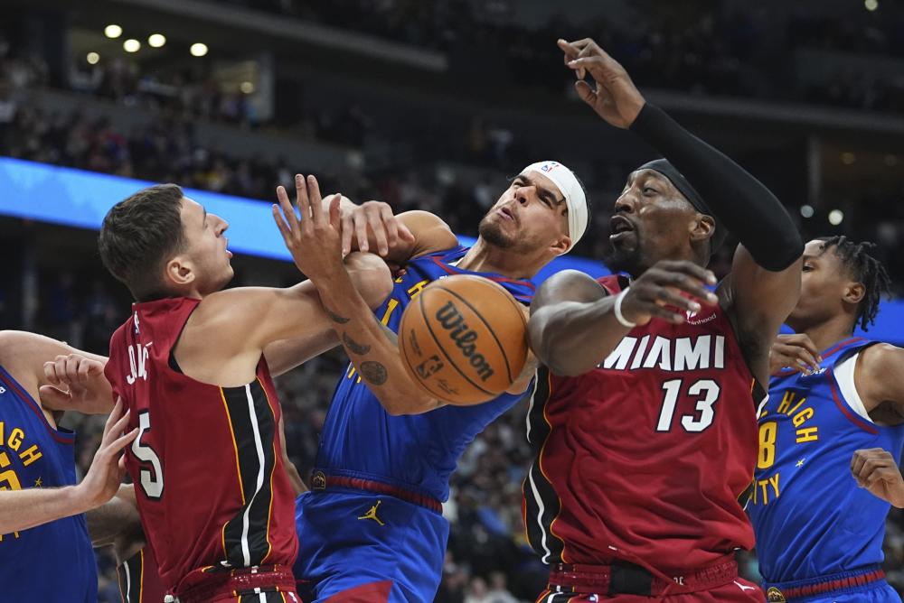 两队以进攻 两队以进攻