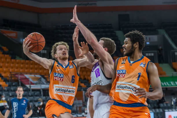 法国足球明 法国足球明